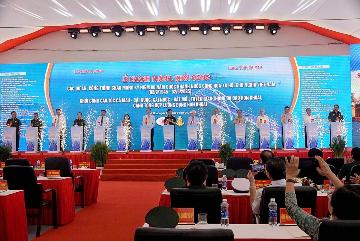  Lễ khởi công cao tốc Cà Mau - Cái Nước, Cái Nước - Đất Mũi, tuyến giao thông ra đảo Hòn Khoai, Cảng tổng hợp lưỡng dụng Hòn Khoai, đã