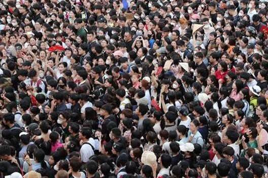 Việt Nam trong tôi: “Ngọn lửa giữ hồn của dân tộc”
