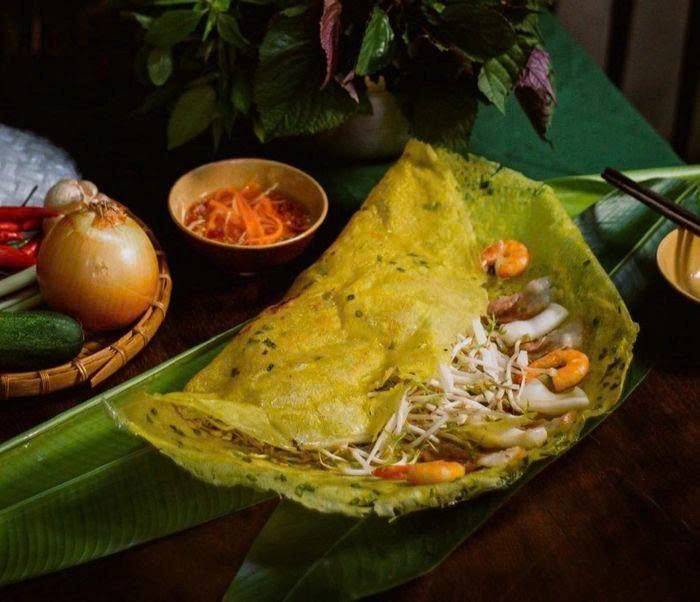 Bánh xèo - Một trong những món ăn đường phố