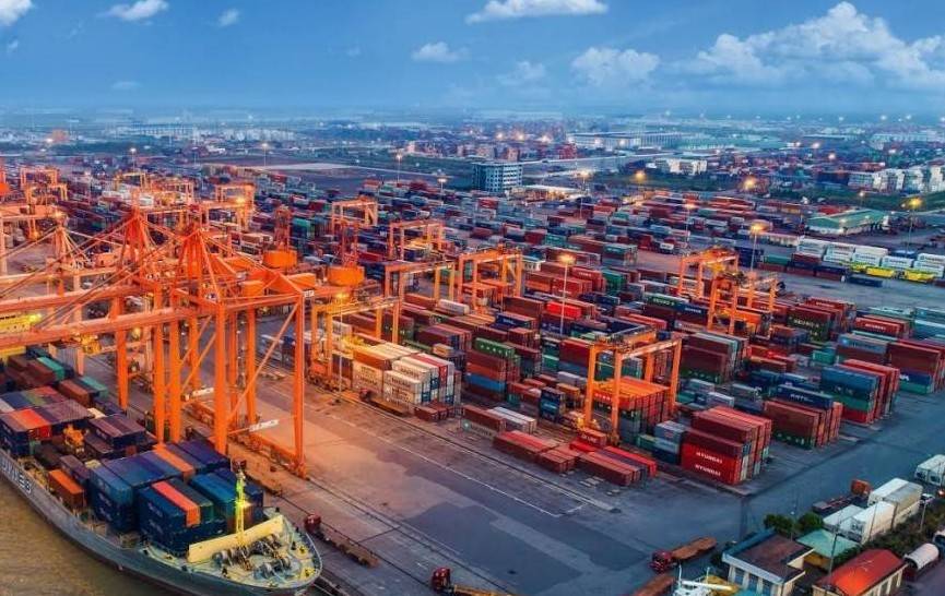Xuất khẩu lập kỷ lục mới, nhưng doanh nghiệp vẫn vướng rào cản