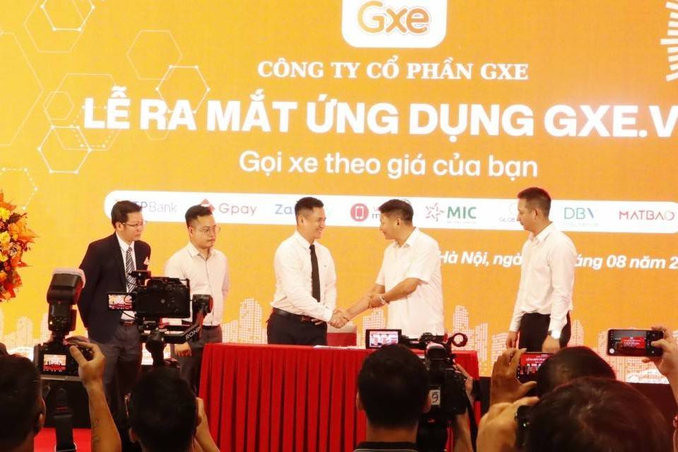 Công ty cổ phần GXE ra mắt ứng dụng đặt xe mới tại Hà Nội