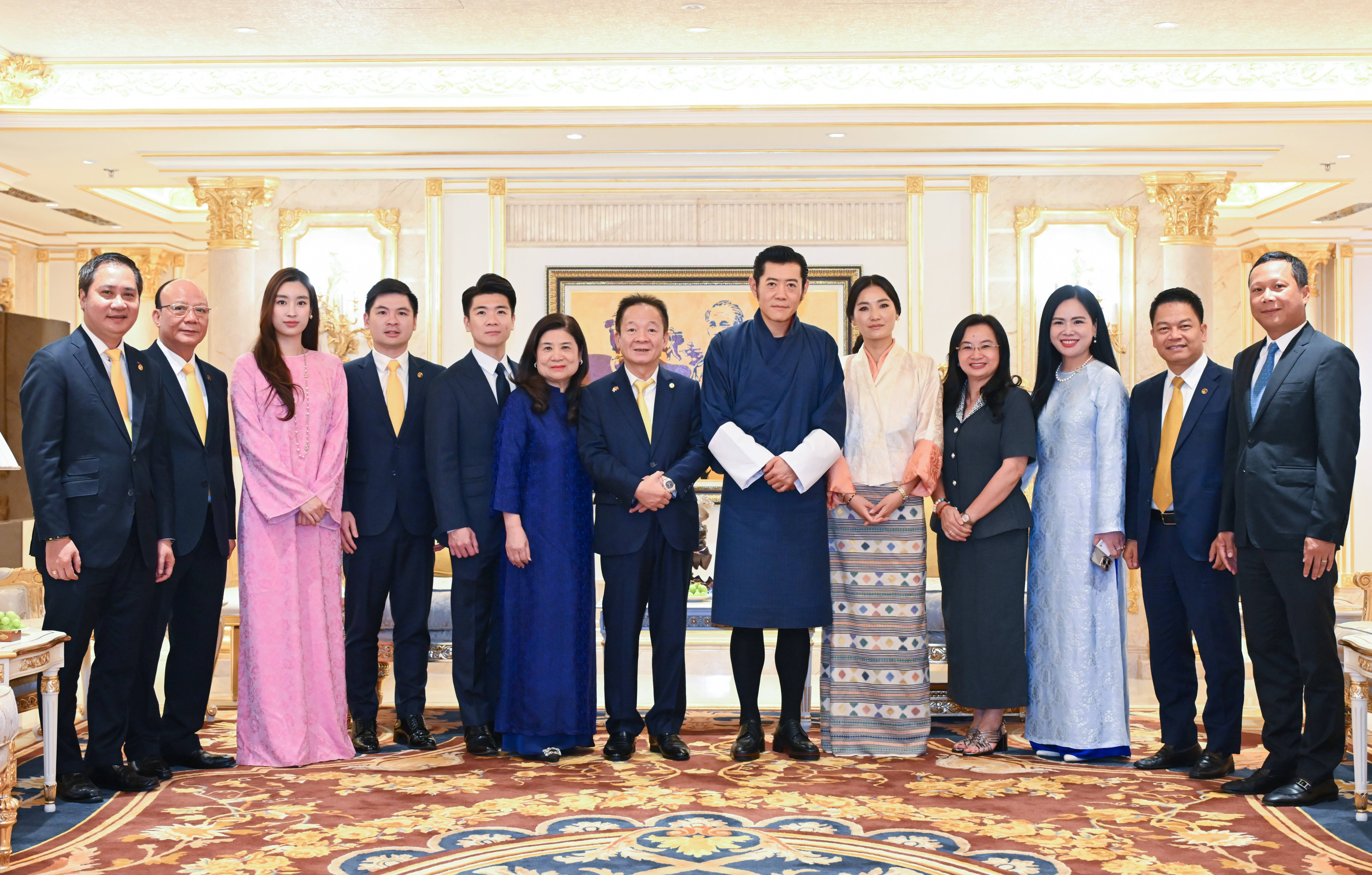 Quốc vương Bhutan và Hoàng hậu tới thăm Tập đoàn T&T Group