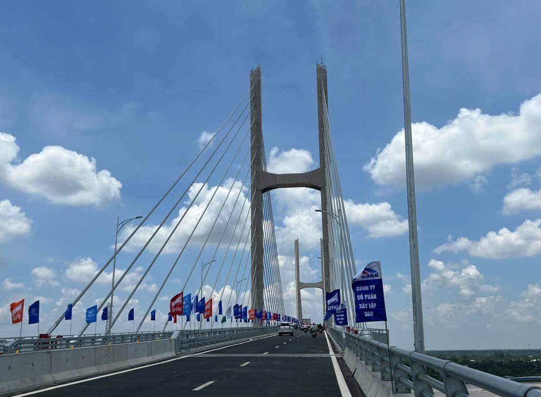 Cầu Rạch Miễu 2 chính thức đi vào khai thác vào sáng nay, 19/8/2025.