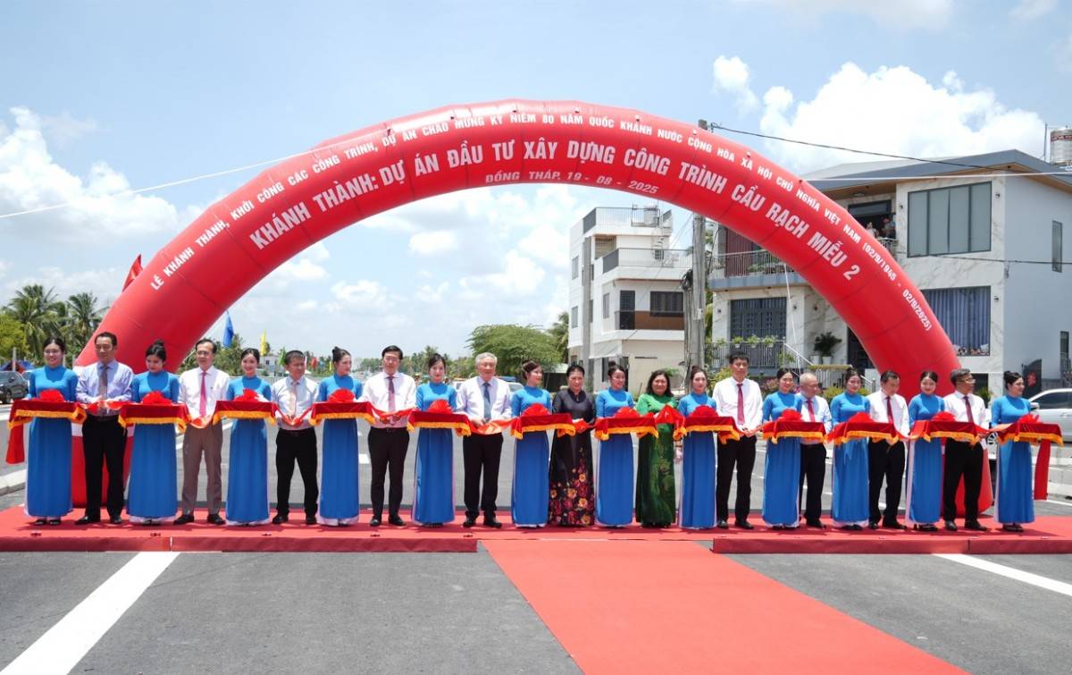 Lãnh đạo Trung ương, địa phương cắt băng khánh thành cầu Rạch Miễu 2.