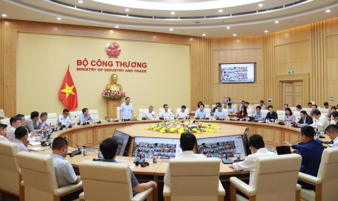 Tháo gỡ khó khăn cho cơ chế mua bán điện; lĩnh vực năng lượng tái tạo