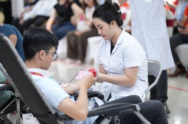 Tập đoàn ROX Group chung tay hiến máu, lan tỏa giá trị sống đẹp