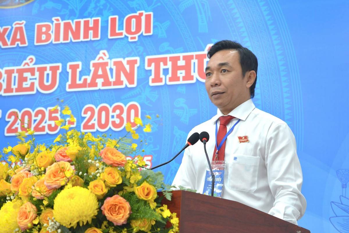 Phùng Quốc Việt, Ủy viên Ban Thường vụ Đảng ủy, Phó Chủ tịch Ủy ban nhân dân xã 