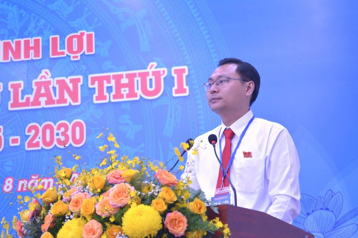ông Trương Minh Tước Nguyên- Bí thư Đảng uỷ xã, CTHĐND 