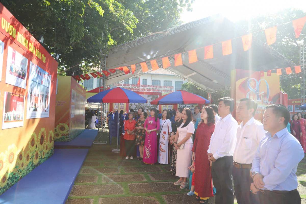 Đại diện lãnh đạo Sở, ban ngành tham dự 