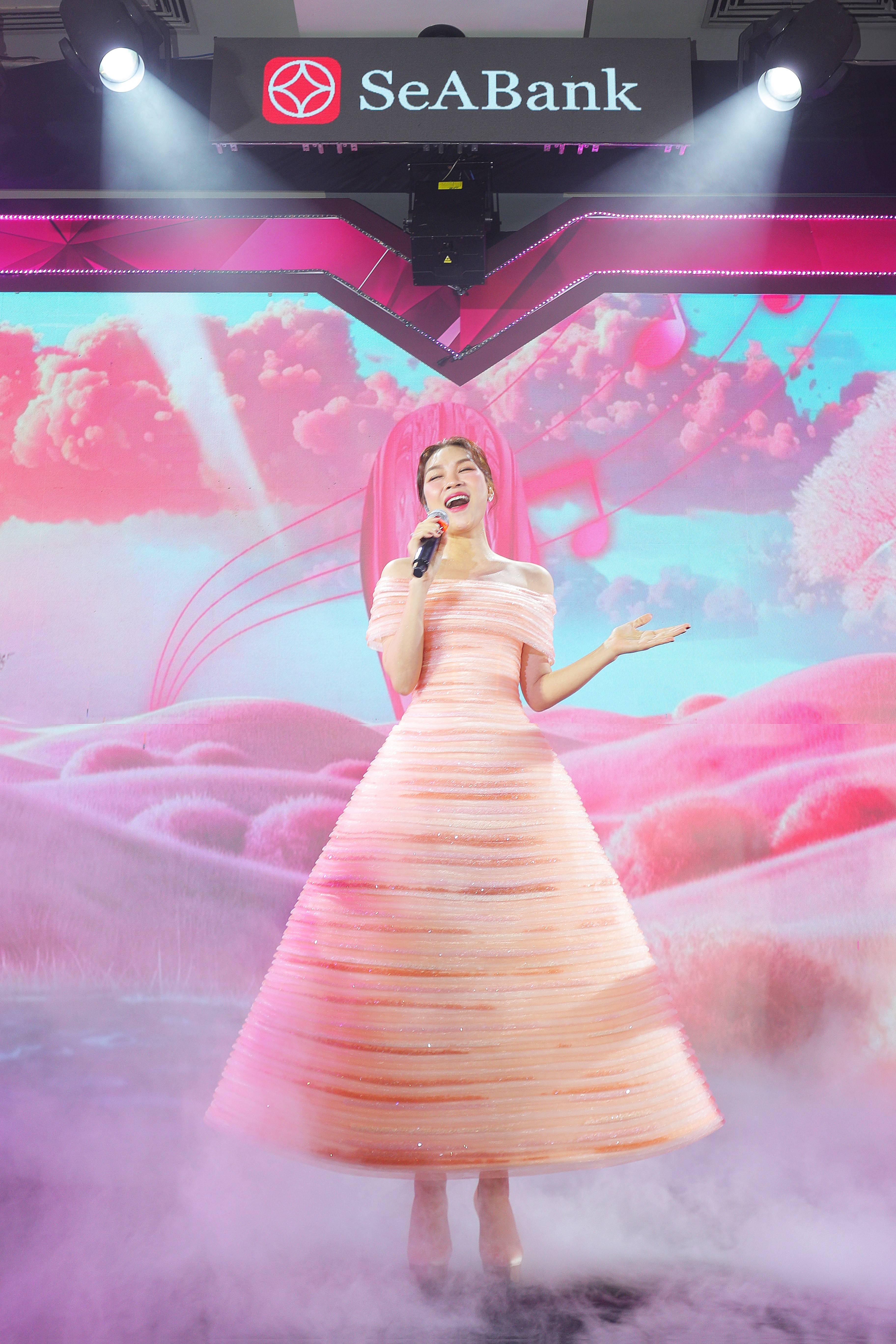 SeABank kết hợp cùng ca sĩ Mỹ Tâm ra mắt thẻ Visa SeASoul 2in1 - Trải nghiệm tài chính đầy cảm xúc