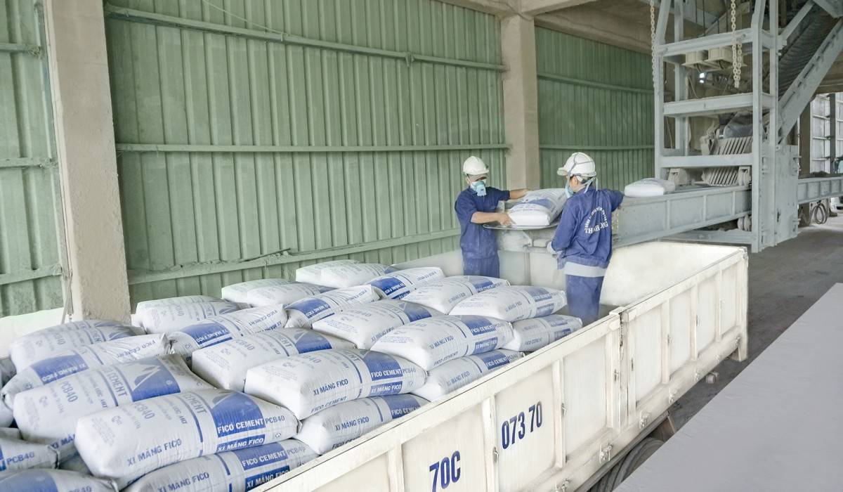 Thị trường xi măng khởi sắc, doanh nghiệp báo lãi trở lại