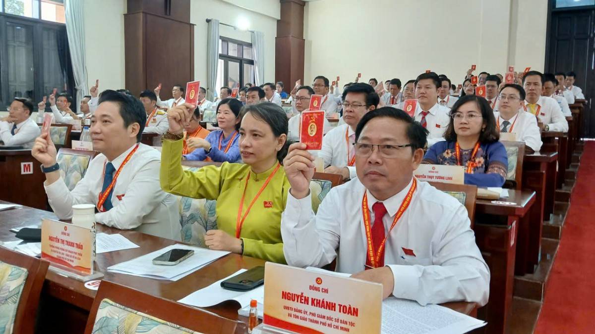 100% đại biểu thống nhất với văn kiện , nghị quyết của nhiệm kỳ 2025- 2030. 