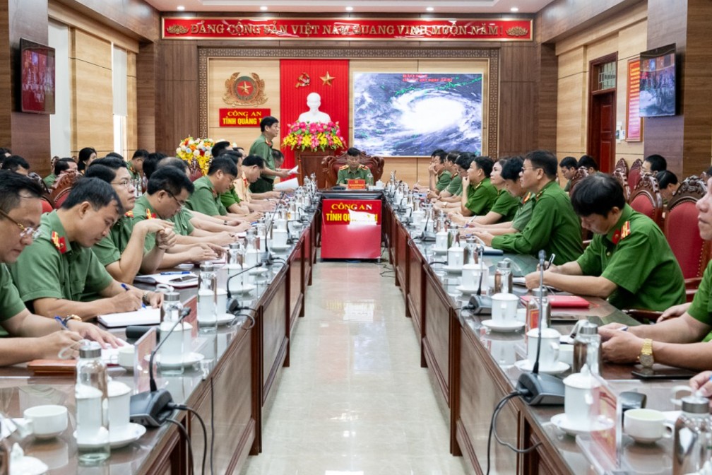 Quảng Trị: Công an tỉnh họp khẩn ứng phó bão số 5