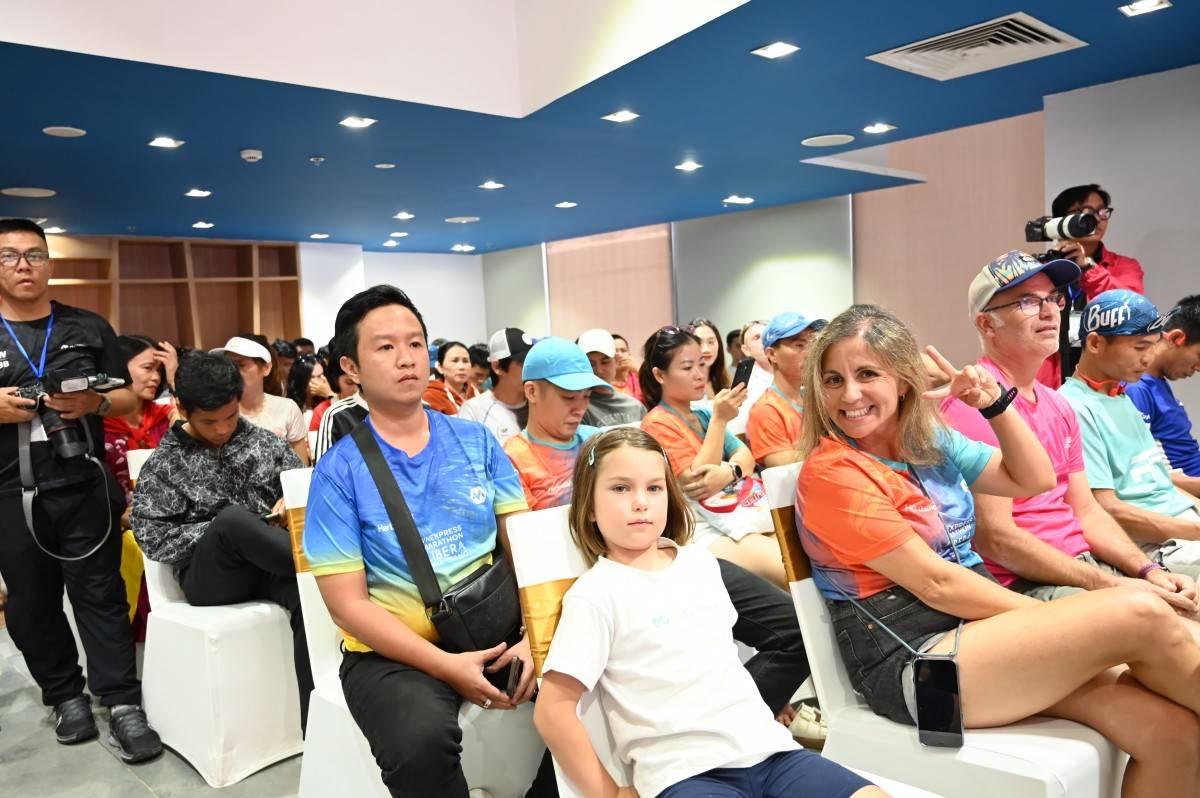 VnExpress Marathon Libera Nha Trang 2025 – bước chân sôi động từ thành phố Vịnh đẹp thế giới