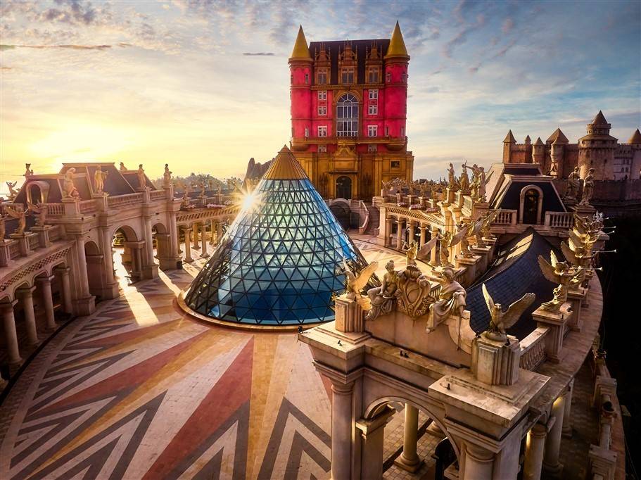 Hệ thống Sun World trên khắp cả nước với nhiều công trình biểu tượng du lịch