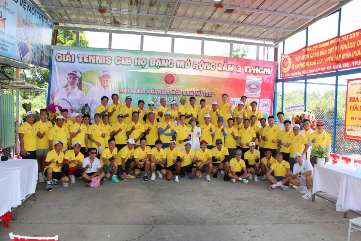 Giải pháp điện mặt trời lưu trữ cho sân tennis