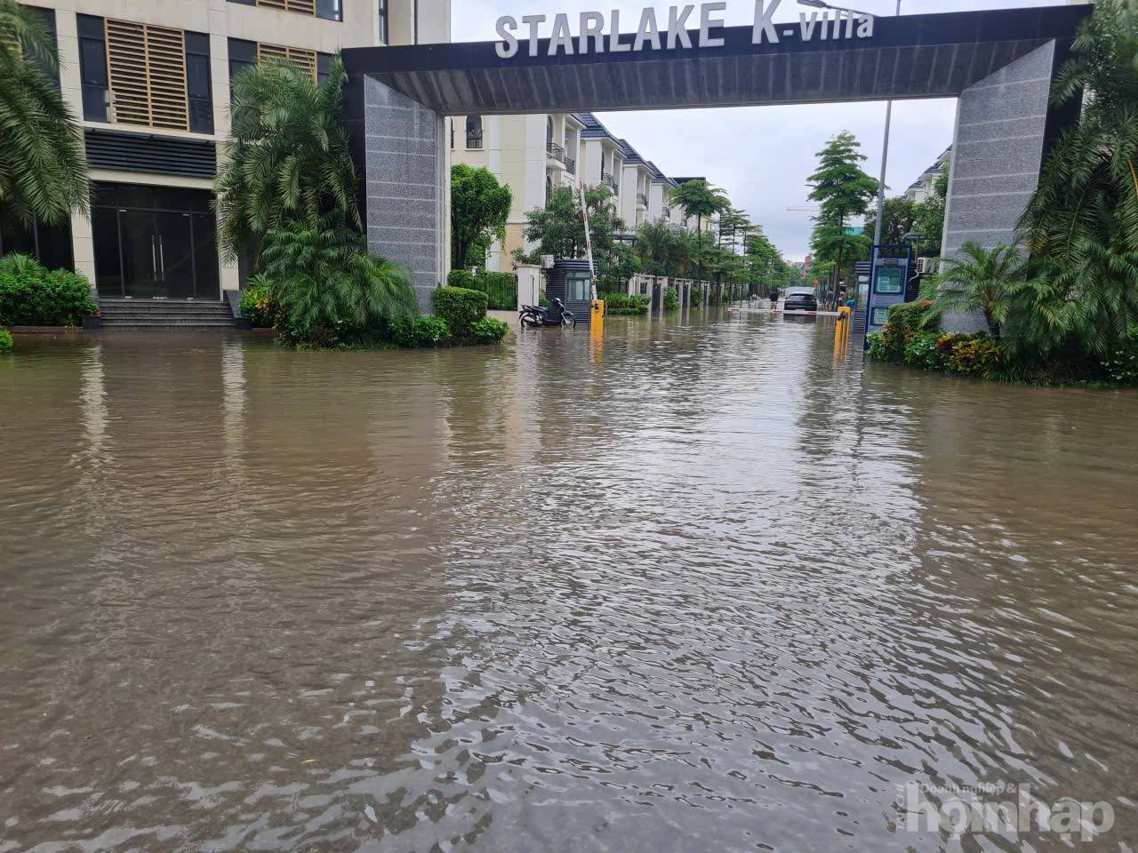 Hà Nội ngập sâu diện rộng sau bão Kajiki do mưa lớn