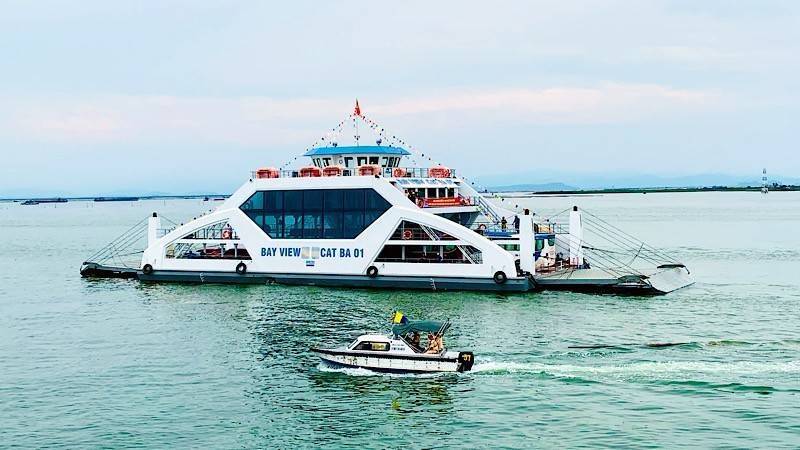 Cát Hải chủ động ứng phó bão số 5: Hỗ trợ du khách mắc kẹt, giảm giá dịch vụ tối đa