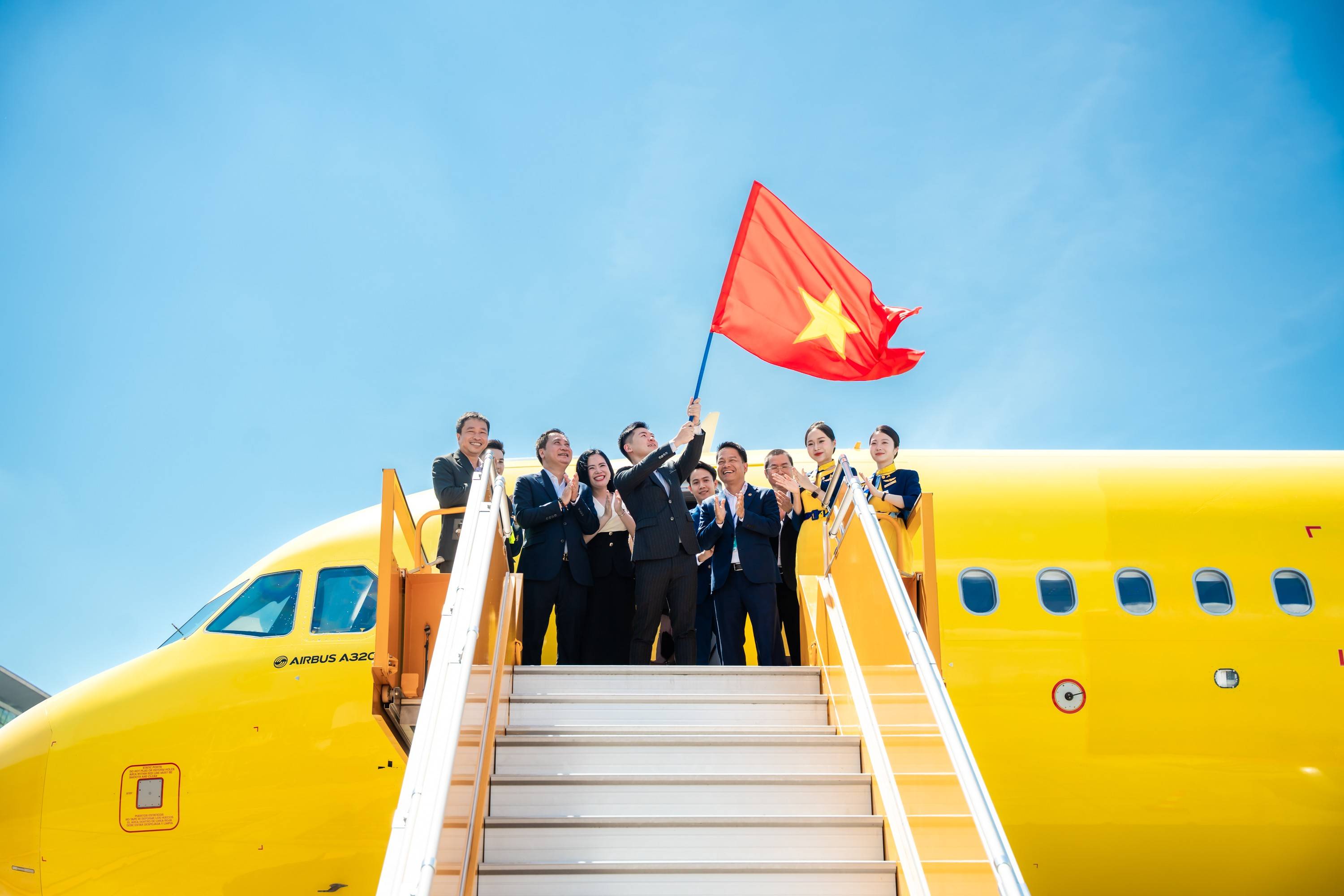 Vietravel Airlines tham gia Triển lãm Thành tựu Đất nước nhân kỷ niệm 80 năm Quốc khánh