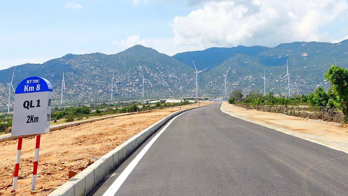 Chào mừng Đại hội đại biểu Đảng bộ tỉnh Khánhh Hòa, Lễ khởi công, động thổ, khánh thành 4 công trình