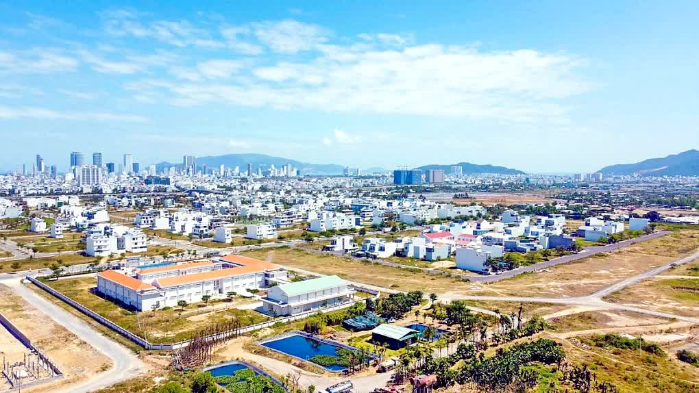 Chào mừng Đại hội đại biểu Đảng bộ tỉnh Khánhh Hòa, Lễ khởi công, động thổ, khánh thành 4 công trình