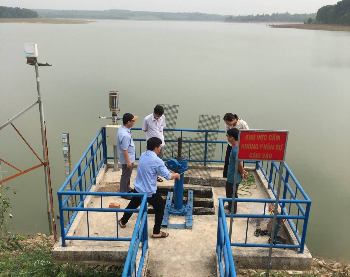 Siết chặt quản lý và xử lý nghiêm các vi phạm thủy lợi, đê điều tại Bình Dương cũ