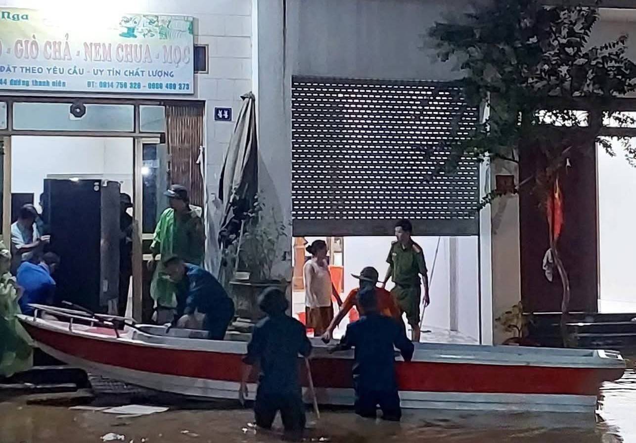 Sông Hồng vượt báo động: Cảnh báo ngập lụt diện rộng, người dân – doanh nghiệp không thể chủ quan