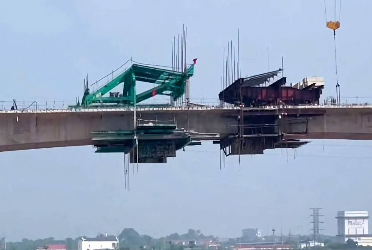 Cầu Phong Châu mới chính thức hợp long, vượt tiến độ gần 3 tháng