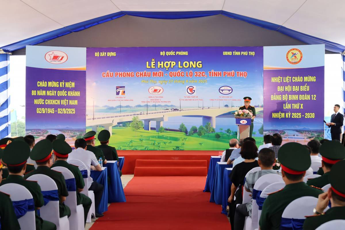 Cầu Phong Châu mới chính thức hợp long, vượt tiến độ gần 3 tháng