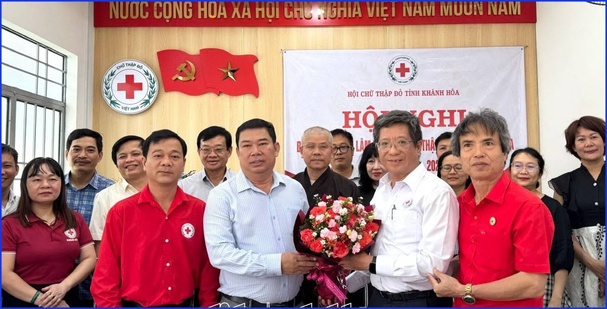 Ra mắt Ban Chấp hành Hội Chữ thập đỏ Khánh Hòa, phát động thư ngỏ ủng hộ Cuba