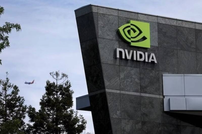 Nvidia lập kỷ lục doanh thu nhờ chip AI Blackwell, Trung Quốc vẫn là thách thức lớn