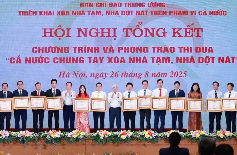 Thủ tướng Chính phủ biểu dương BIDV trong công tác xóa nhà tạm, nhà dột nát