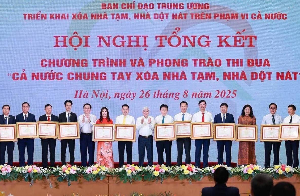 Thủ tướng Chính phủ biểu dương BIDV trong công tác xóa nhà tạm, nhà dột nát
