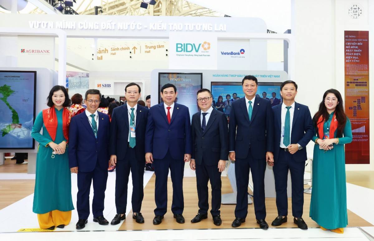 BIDV mang dấu ấn đặc sắc hòa chung thành tựu 80 năm của đất nước BIDV mang dấu ấn đặc sắc hòa chung thành tựu 80 năm của đất nước