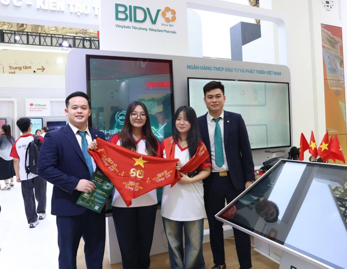 BIDV mang dấu ấn đặc sắc hòa chung thành tựu 80 năm của đất nước BIDV mang dấu ấn đặc sắc hòa chung thành tựu 80 năm của đất nước