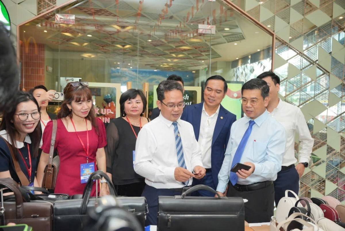 Săn sale tại ga Metro