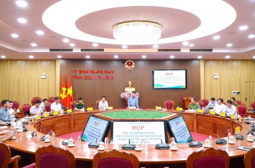 Phó Chủ tịch UBND tỉnh Quảng Ngãi Nguyễn Ngọc Sâm  Phó Chủ tịch UBND tỉnh Quảng Ngãi Nguyễn Ngọc Sâm