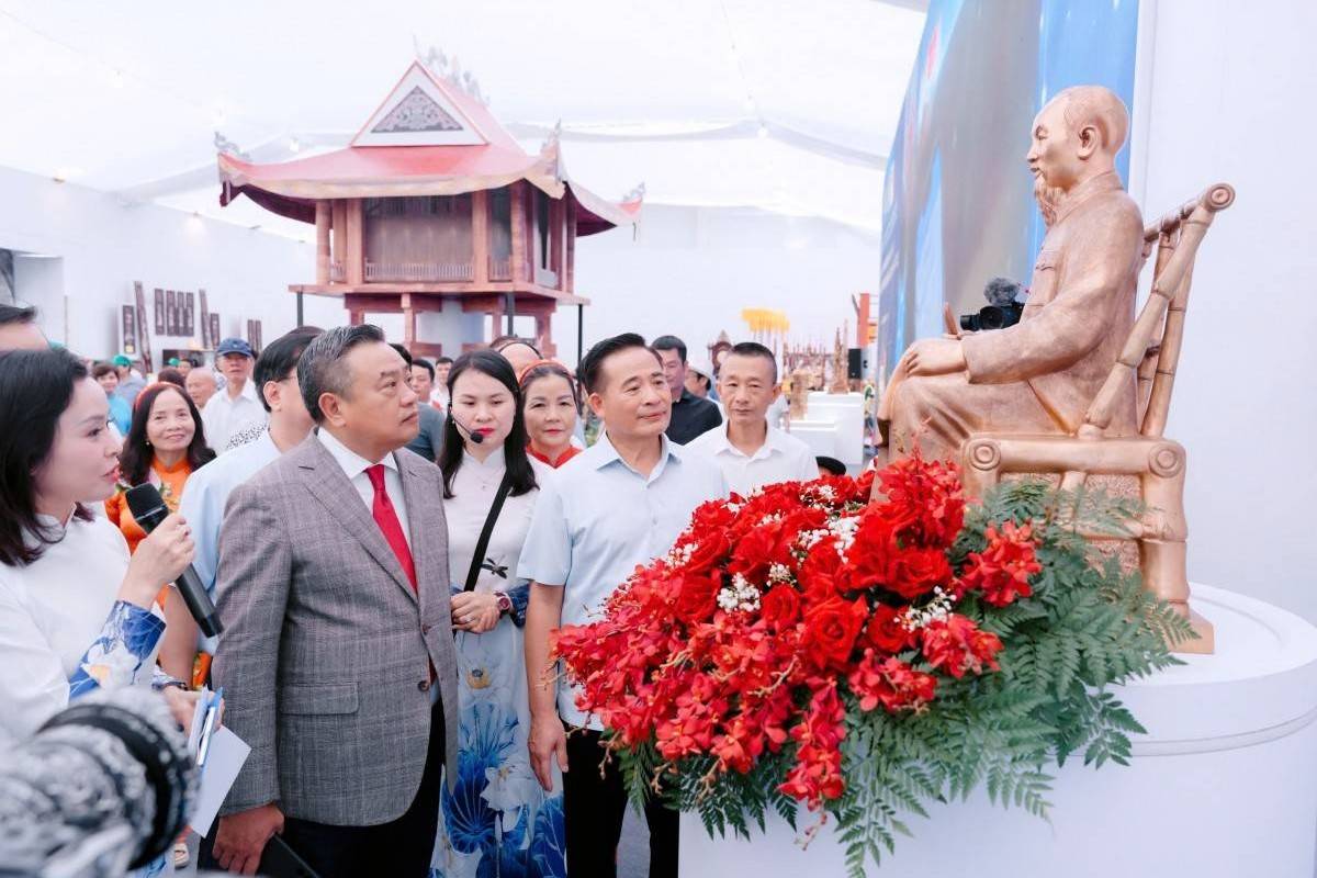 Hàng nghìn du khách đổ về Không gian Truyền thống và Sáng tạo Hà Nội dịp Quốc khánh 2/9