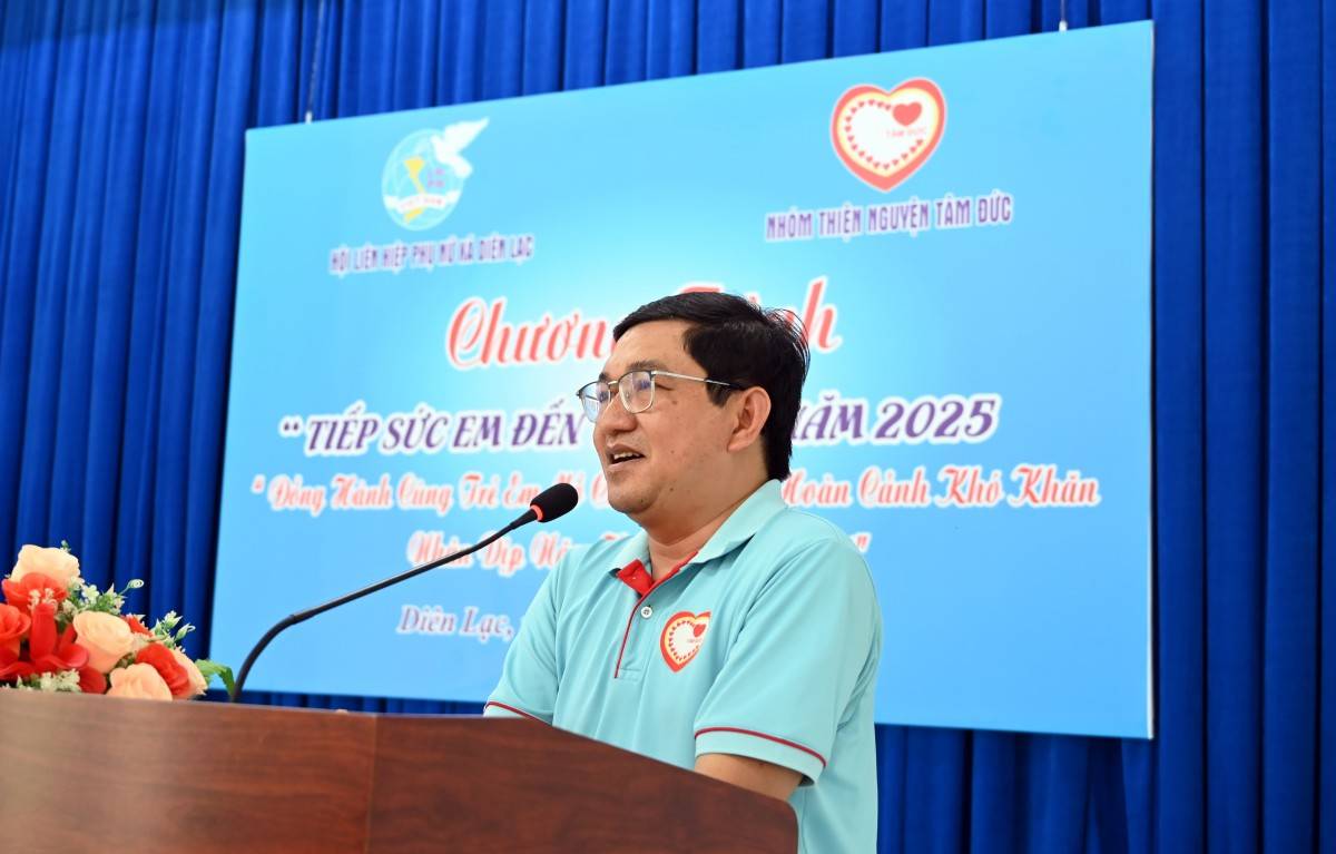 Nhóm thiện nguyện Tâm Đức: 9 năm tiếp sức học sinh nghèo đến trường