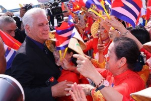 Chủ tịch Cuba và Phu nhân bắt đầu thăm cấp Nhà nước nhân dịp Việt Nam mừng 80 năm Quốc khánh