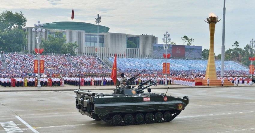 Bộ đôi thiết giáp hiện đại XTC-02 và XCB-01 do Việt Nam chế tạo, gây ấn tượng mạnh tại A80