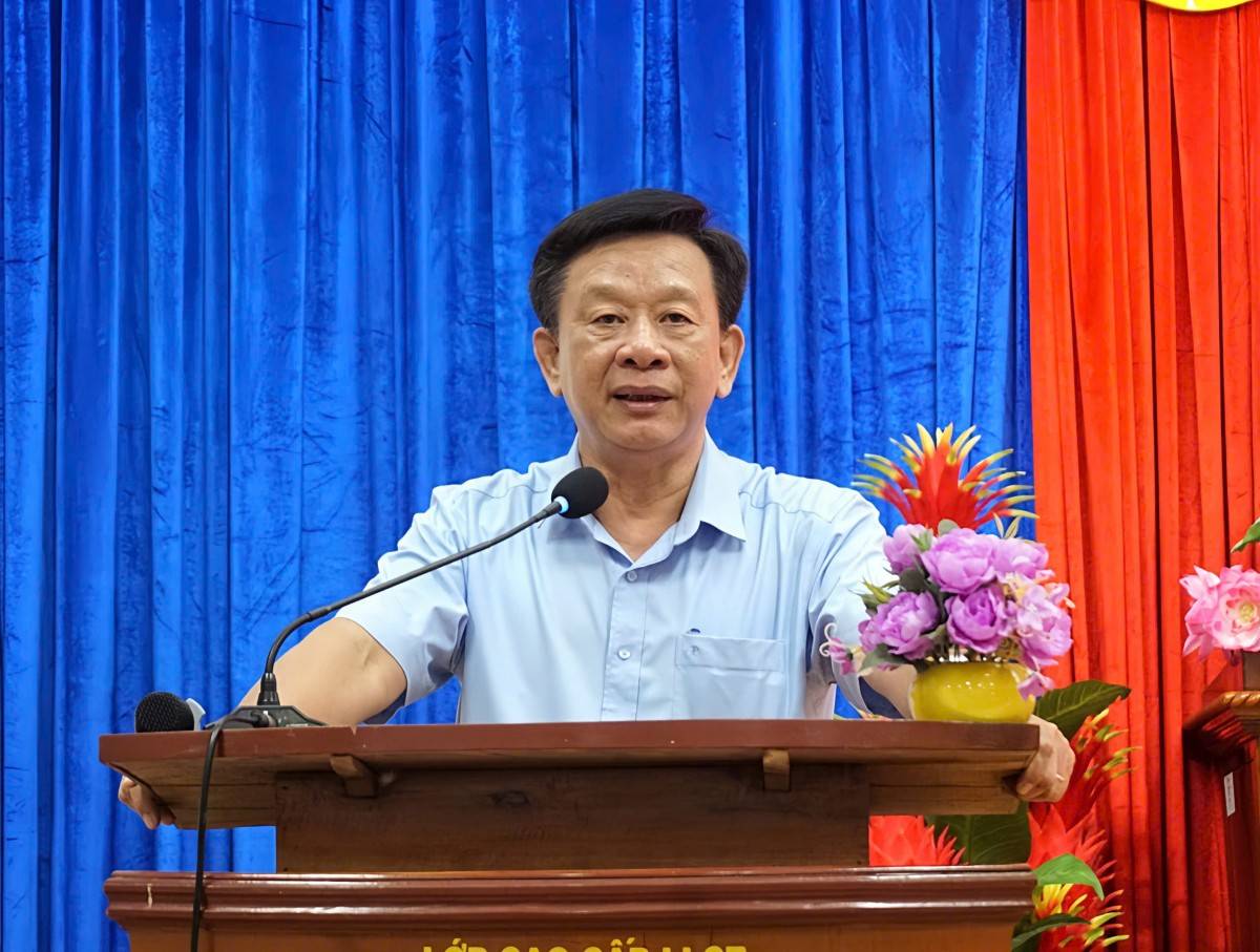 Đồng chí Hồ Trung Việt, Ủy viên Ban Thường vụ Tỉnh ủy, Trưởng Ban Tuyên giáo và Dân vận Tỉnh ủy