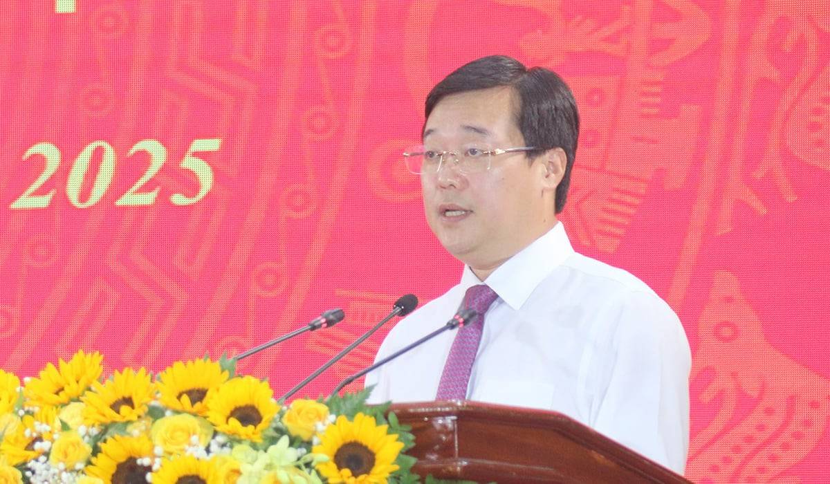 Bí thư tỉnh uỷ Đồng Tháp- ông Lê Quốc Phong 