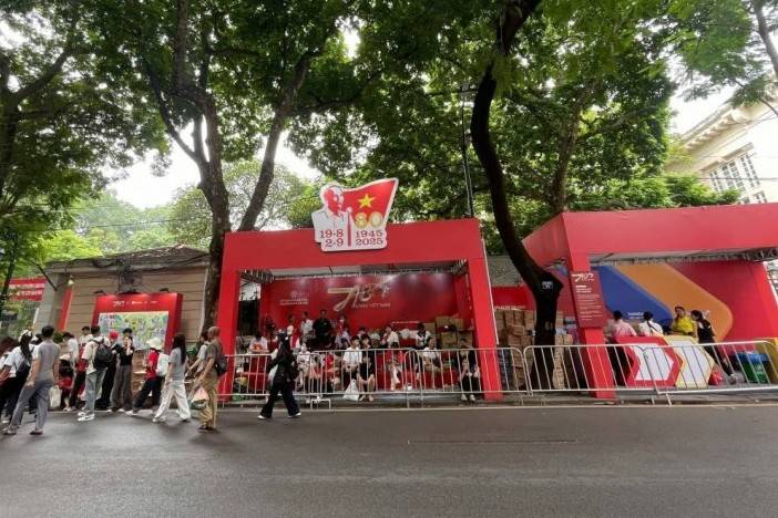 Hà Nội: Trạm khách - những điểm dừng chân ấm lòng trong ngày hội lớn của dân tộc
