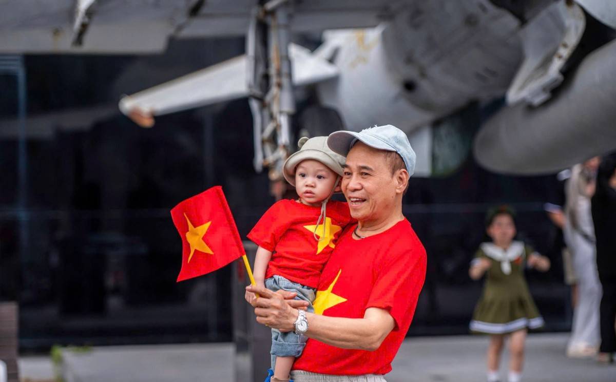 Du khách nô nức về Quảng Ninh tham quan di tích, bảo tàng dịp lễ 2/9 Du khách nô nức về Quảng Ninh tham quan di tích, bảo tàng dịp lễ 2/9
