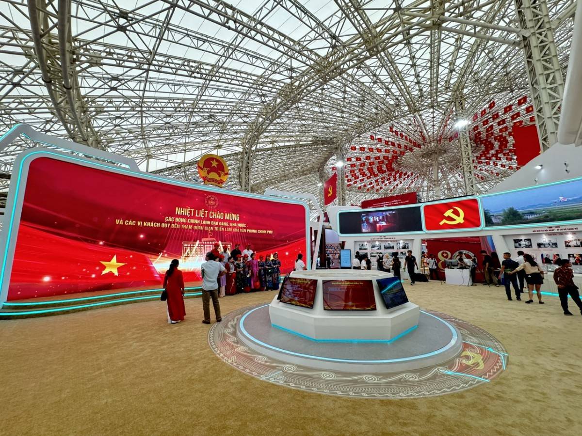 Thủ tướng đề nghị xem xét kéo dài thời gian Triển lãm Thành tựu đất nước Thủ tướng đề nghị xem xét kéo dài thời gian Triển lãm Thành tựu đất nước