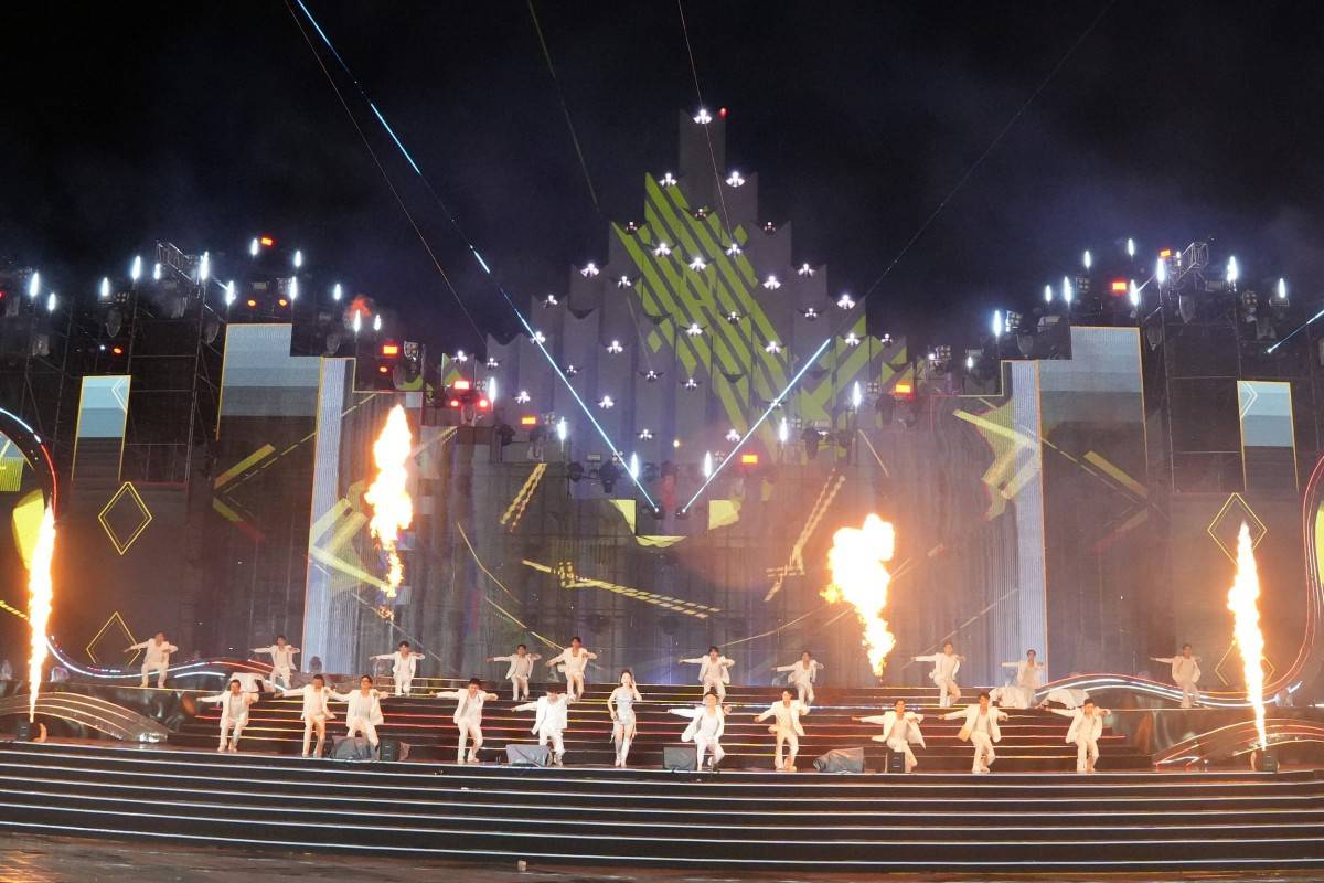 Màn trình diễn của ca sĩ Hương Tràm