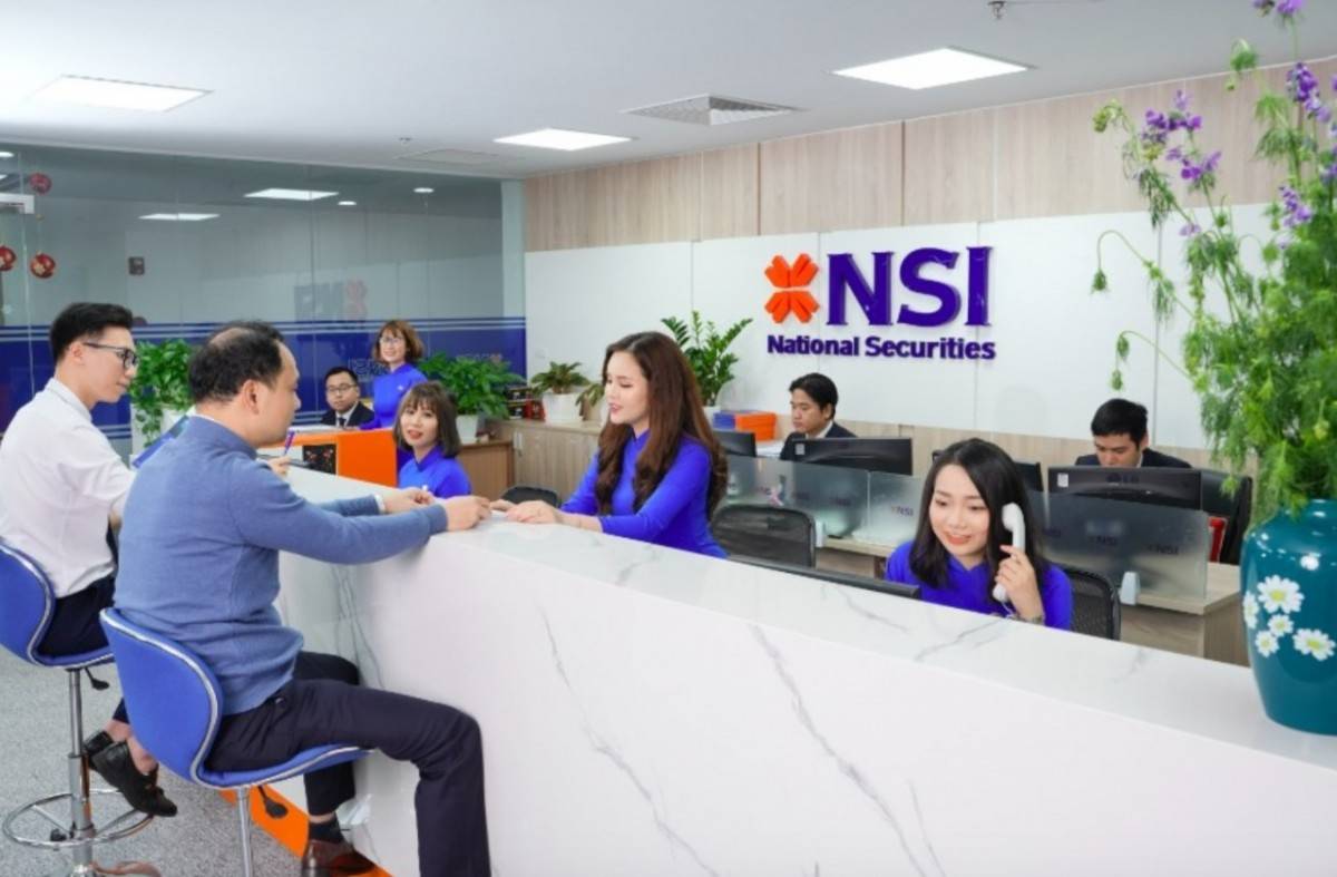 Phạt hàng loạt doanh nghiệp, cá nhân vi phạm hành chính lĩnh vực chứng khoán