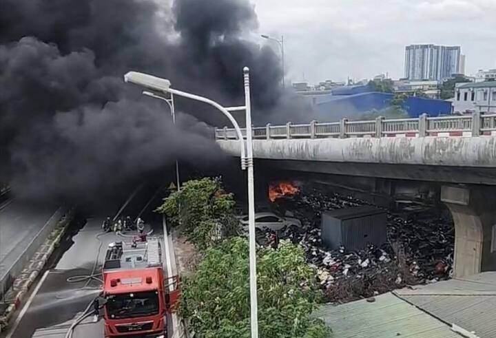 Yêu cầu di dời các bãi đỗ xe khỏi gầm cầu trước ngày 30/10