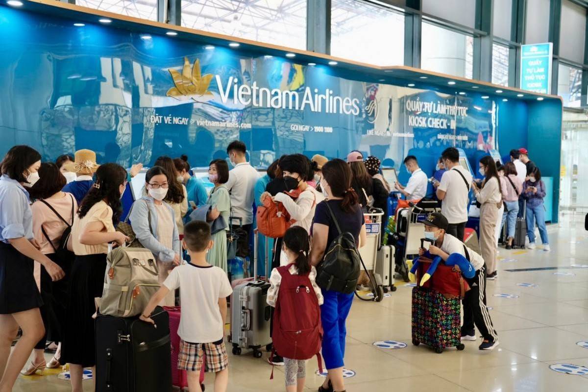 Mở bán 6 triệu vé máy bay Tết đợt đầu: Giá nhiều chặng đã “neo” ở mức cao
